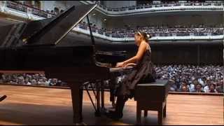 Download lagu 9-year-old pianist Yang Yang Cai in the Laeiszhalle mp3