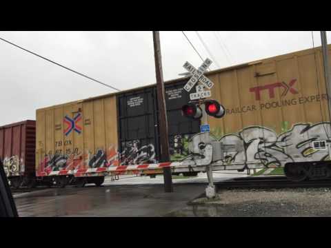 W&LE 6312 Meets NS 6764 in Bellevue, OH 4/7/16