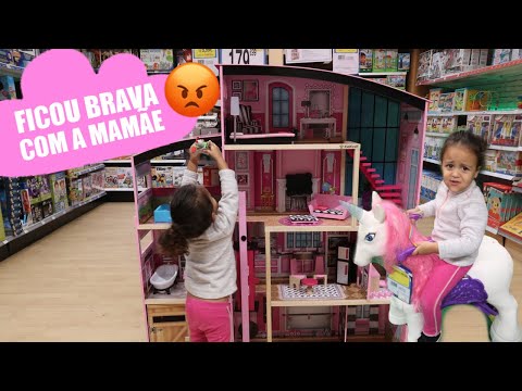 COMPRANDO PRESENTES DE ANIVERSARIO NA LOJA TOYS R US | RÊ ANDRADE