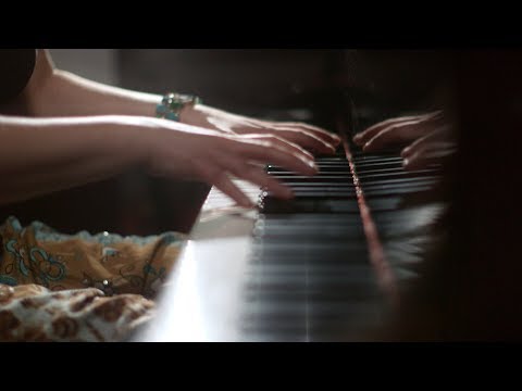 Filippa Gojo & Laia Genc - Breathe