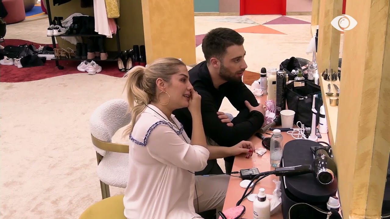 “Pse më përmend Julin”/ Meritoni-Ilnisës: Jeni bërë grup me atë tipin…