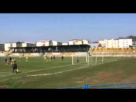 Golul lui Huţuşoru din penalty la meciul Flacăra Moreni - Avântul Produleşti