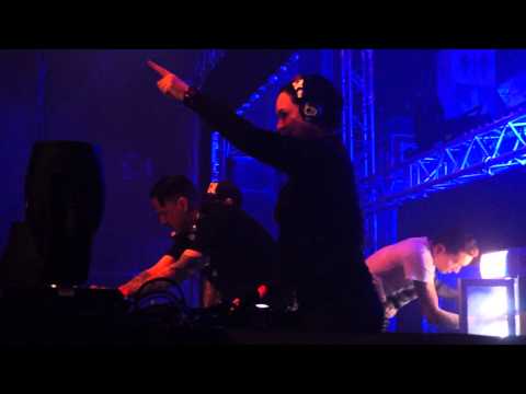 PetDuo & MC Matos @ Chronicles 2014 Kortrijk Xpo