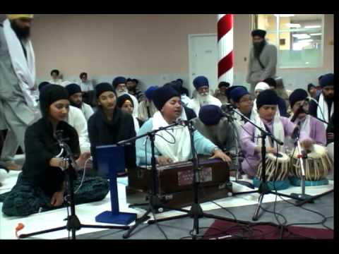 033 Toronto July 2014 Smaagam - Tuesday Evening Keertan - B. Bhajneet Kaur Jee