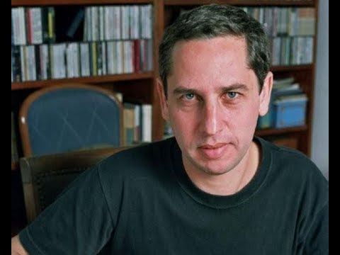 Guillermo Martínez - The repulsive happiness of the M family