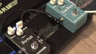Video thumbnail for CMATMODS Butah Drive and Signa Drive guitar pedal demo by gearmanndude
