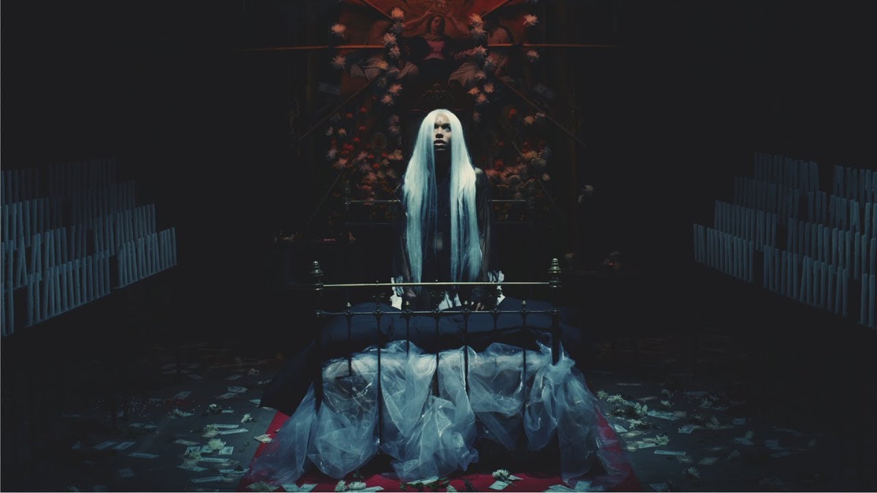 女王蜂 『聖戦(Holy War)』Official MV