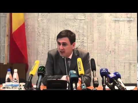 Și deputații pl&acirc;ng c&acirc;teodată! Un politician s-a făcut de r&acirc;s, după ce a IZBUCNIT &Icirc;N LACRIMI, &icirc;n timpul conferinţei de presă