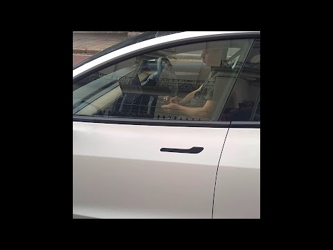 GL71FPU mobile phone near gandalf corner