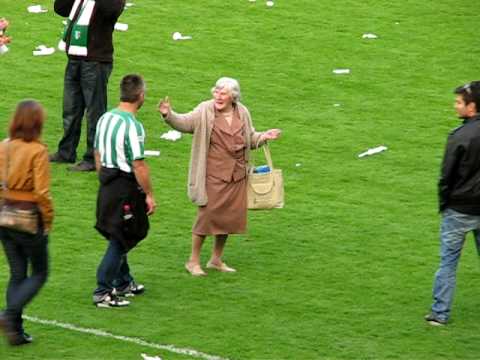 Bohemians - Kladno 8. 5. 2010 paní Tichá se loučí s Ďolíčkem