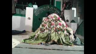 preview picture of video 'Tomb of Hazrath Syedna Darvesh Moinuddin Quadri RA Balapur Darga Hyderabad'