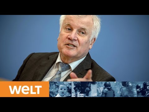 VATER ALLER REGIERUNGSKRISEN: Seehofer geht steil - Merkel bremst ein