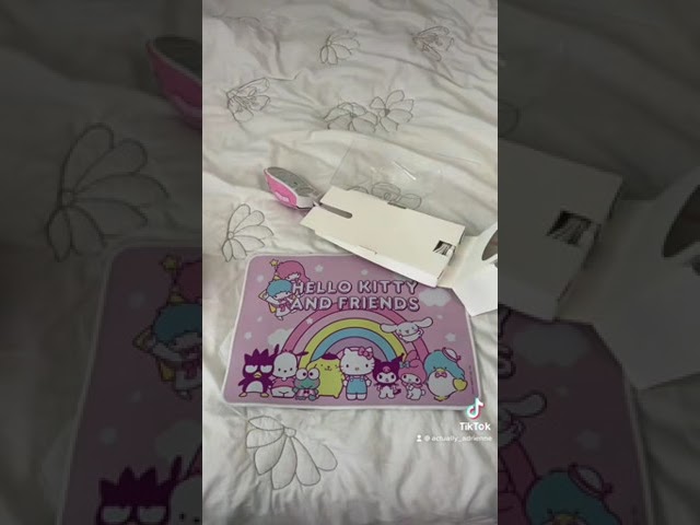 Vídeo relacionado con Konix Hello Kitty Alfombrilla de ratón Gaming 32 x 27 cm - Superficie de Microfibra antiderrapante - Caucho - Diseño de Helado