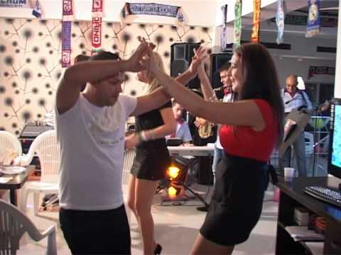 FORMATIA SISTEM 4 & NELĂ BREAZU DE LA SEVERIN  MANELE ( LIVE ) 2012