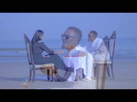 Qamar Suugaani - Jacayl Kaagaan Ku Dhaartay (Official Music Video) 2021