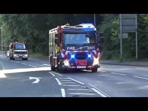 *RESERVE/TWO-TONES* Leigh Technical Rescue Unit Responding | GMFRS