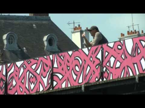 Tunisian street art replaces love locks on Paris bridge