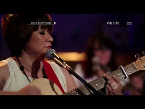 D'Cinnamons - Stop Crying Your Heart Out (OASIS Cover) (Live at Music Everywhere) **