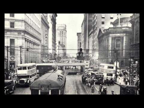 Roger Wolfe Kahn and his Orchestra - Rhythm Of The Day - 1925