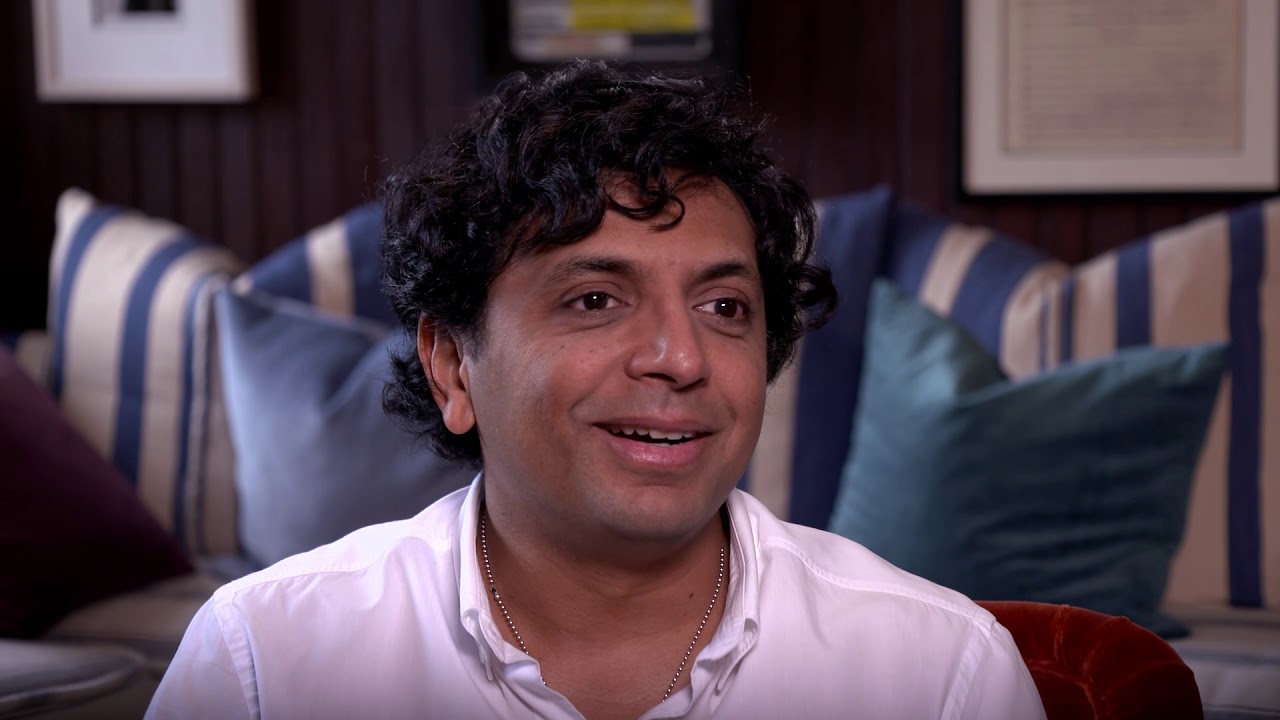 DeviantArt Interviews M. Night Shyamalan, director of Universal's Glass