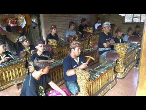 Interlocking gangsa melody lines (Balinese gamelan)