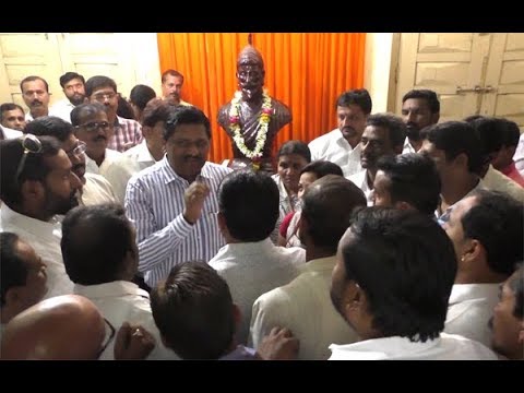 राजमाता जिजाऊ आणि संभाजी राजे यांचे पुतळे बसवा