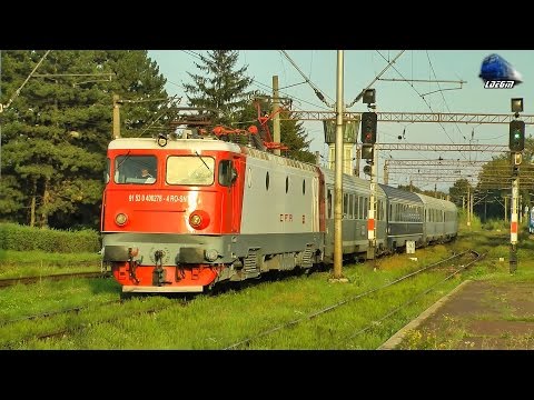 EA 40-0278-4 cu/with IR1527 & EA 45-0379-3 cu/with R3012 in Gara Brasov Station - 08 September 2016