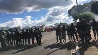 Repressão policial em frente ao Congresso Nacional. #ForaTemer