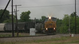 preview picture of video 'Hamlet NC 05.28.11:  The Slings And Arrows Of Outrageous Train Length'