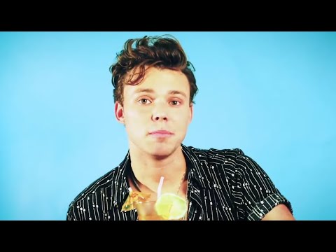 ashton irwin being my favorite sunshine