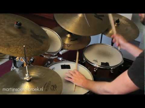 Nice Steve Smith (Journey) drum groove explained // Drum Lesson w/DrummerMartijn