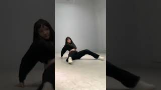 Download lagu @jaychou -蛇舞 Back to dance studio after long time ☺️#jazz #jazzchoreography #dancegirl mp3