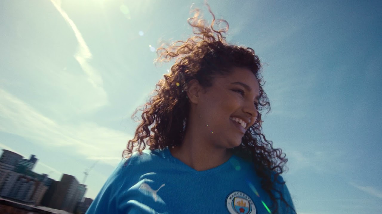 93:20 PUMA x Manchester City Home Kit - YouTube