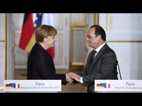 François Hollande "stabbing Merkel in the back and pandering to FN"