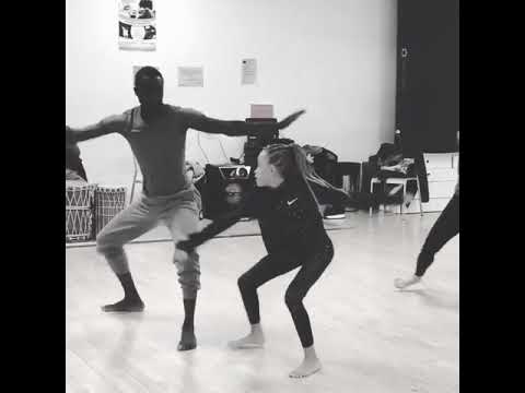 Maïmouna au studio de danse #maimouna #afrodance