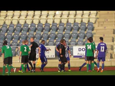 03734 Nervozní závěr utkání Benfika s Rokycany A 1:0.