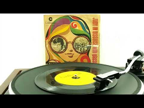 JOHN FRED AND HIS PLAYBOY BAND (Vinil 1968) / Judy in Disguise