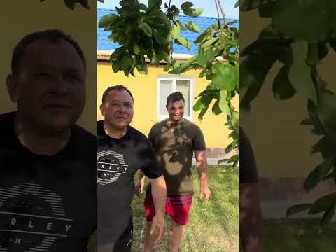Думали вечеряти, але немає коли бо роботи купа