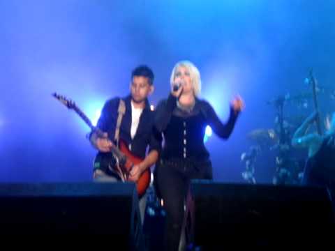 Kim Wilde - Enjoy The Silence - 80's Rewind Festival.