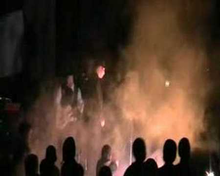 Me singing Issiaanarusunngilanga (Chilly Friday version)