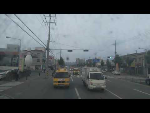 Cheongju bus 916-2 ac on Hyanggun St nb, 1st Circular Rd a-clckws wb, Saun St nb 20160616 1919171