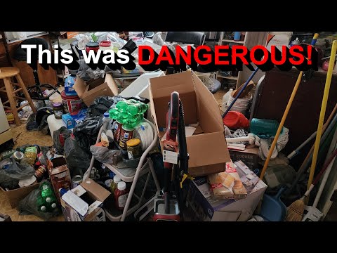 Cleaning a Level 9 Hoarder House for FREE!