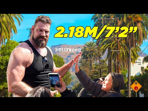 The Dutch Giant (2.18M/7'2") in Los Angeles