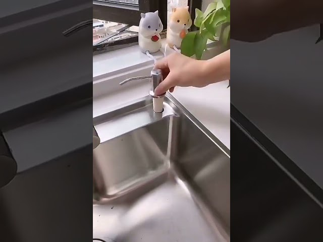 Vídeo relacionado con Dispensador De De Acero Inoxidable - Filtro De Malla A Prueba De Fugas, Dispensadores De De Ancha | Dispensador De Cocina Con Mango Para Almacenamiento De Sopa De Oliva, Cocina, Fre