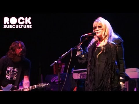 Sound City Players 'Stop Draggin' My Heart Around' with Stevie Nicks & Dave Grohl