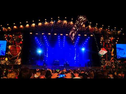 Perturbator - She is Young, She is beautiful... - Pol'and'Rock 2019 (fragment)