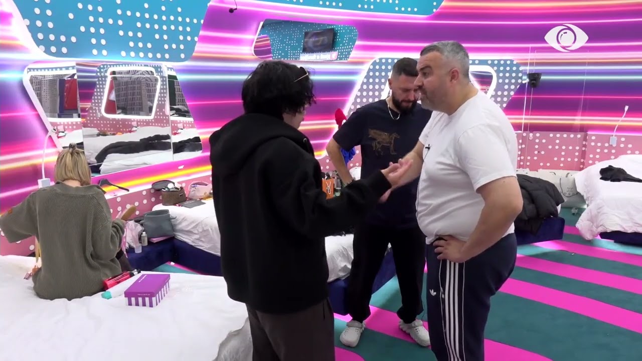 Është e rëndë/ Nikol debaton me Rogertin, ndërhyjnë Mal dhe Miri