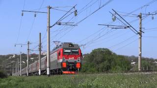 preview picture of video 'Electric locomotive EP1M-755 with passenger train in Bolshoy Log village'