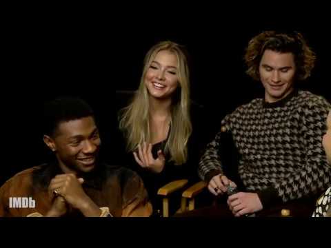 Vollständiges Interview mit der Besetzung von Outer Banks Staffel 1