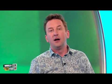 Stopař se bál, že ho Lee Mack zabije